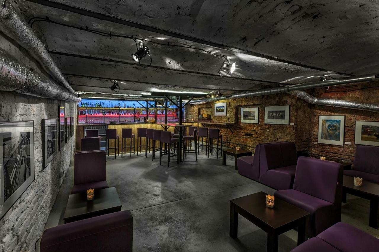 Cinema Rooms - Piotrkowska ウッチ エクステリア 写真